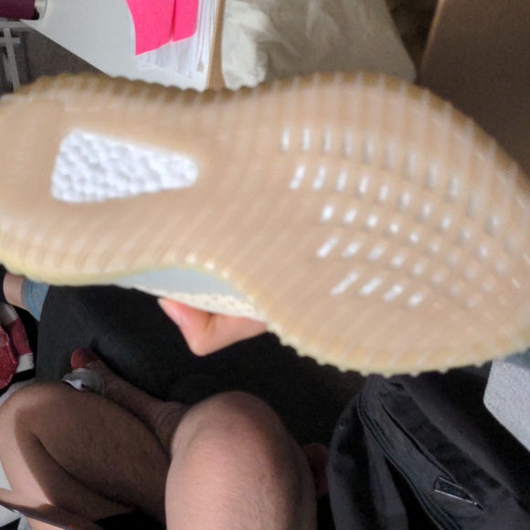 Yeezy 350 V2 Flax - Picture 5 of 6